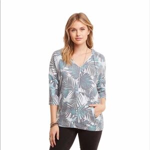Chaser | Pullover knit top palm print